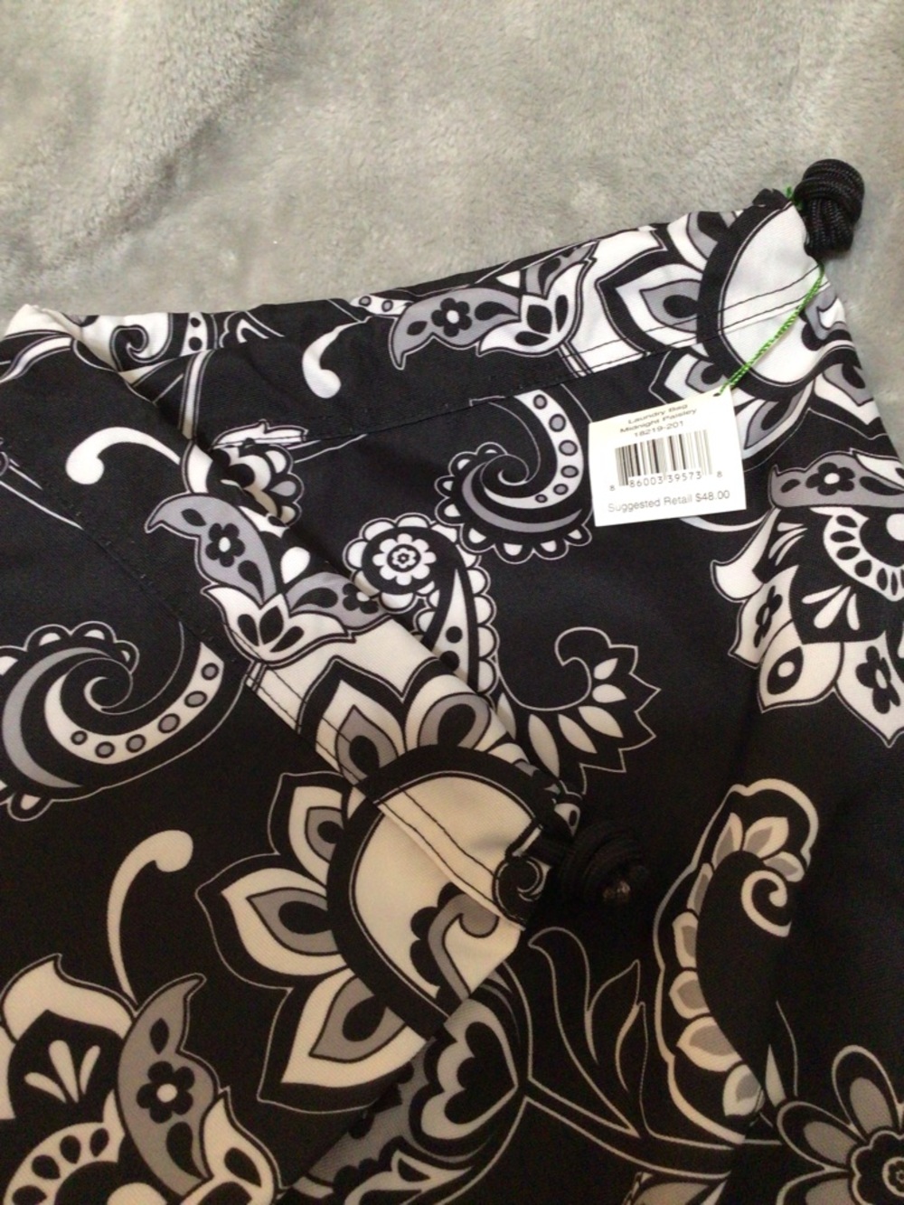Vera Bradley Black & White Paisley Extra Large Laundry Bag with Shoulder Strap - Picture 2 of 7